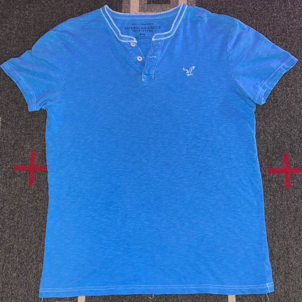 AEO 1/4 button Tee